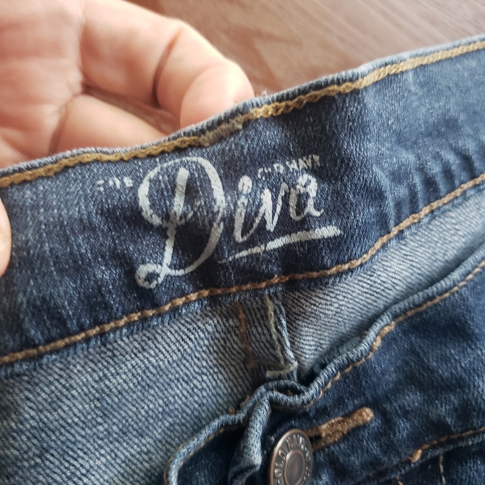 Very Nice Women's Women's sz 18 Long Length Old Navy Diva Jeans